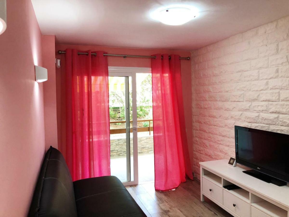 Lovely 1-Bedroom Apartment With A Big Terrace, Las Americas, Tenerife Арона Екстериор снимка